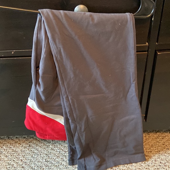 Victoria secret active flare fit pants size S - Picture 3 of 3